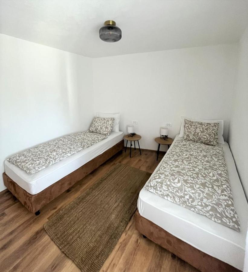 Apartment Lorun 47 Tar-Vabriga 外观 照片