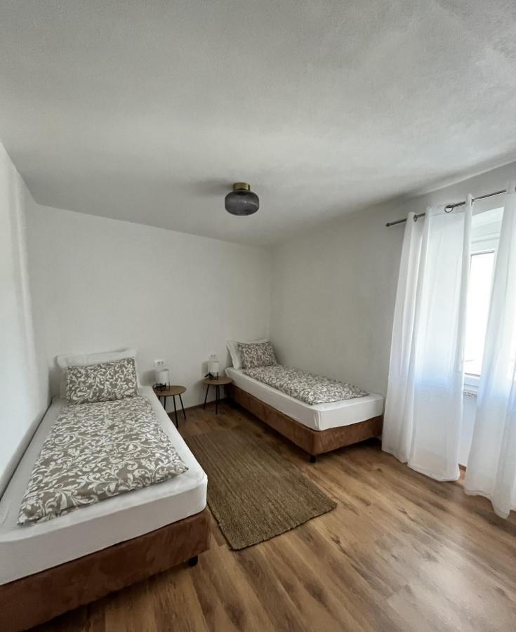 Apartment Lorun 47 Tar-Vabriga 外观 照片